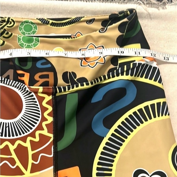 Surrender,(MSRP$118) Fun,Funky & Fabulous Leggings,The Fit is Incredible, Size S - Picture 9 of 10